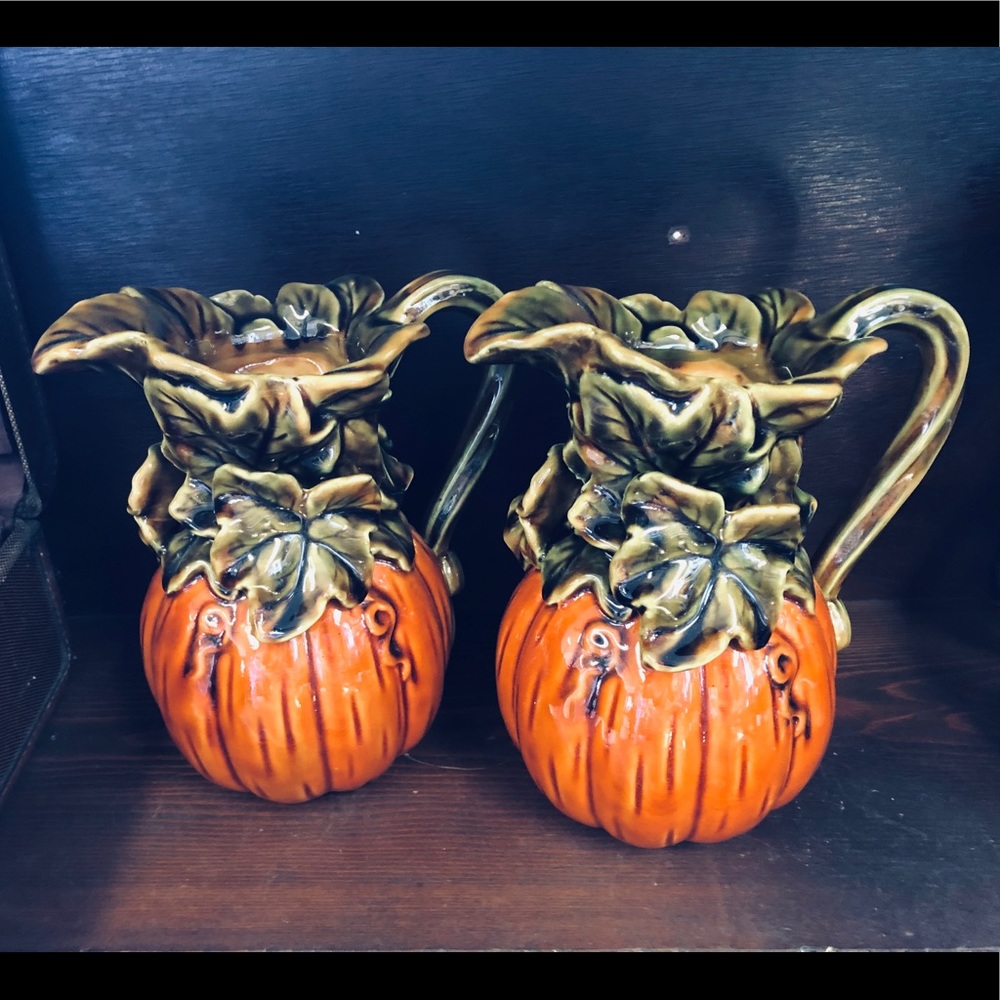 Pumpkin 🎃 Pitchers